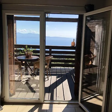 Maison De 3 Chambres Avec Vue Sur La Mer Jardin Clos Et Wifi A Holiday home *